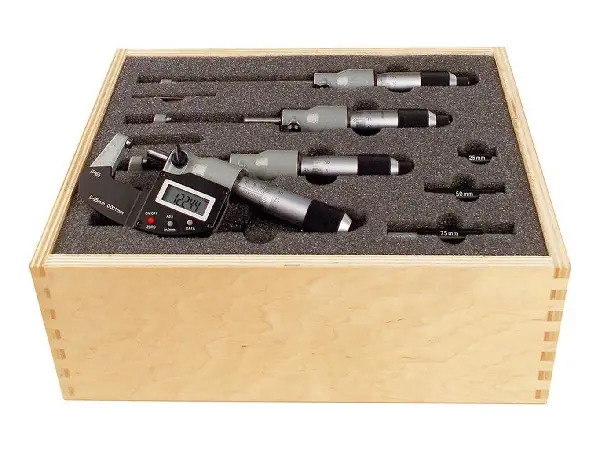 Micrometro exteriores digital en estuche 0-100mm FORMAT 