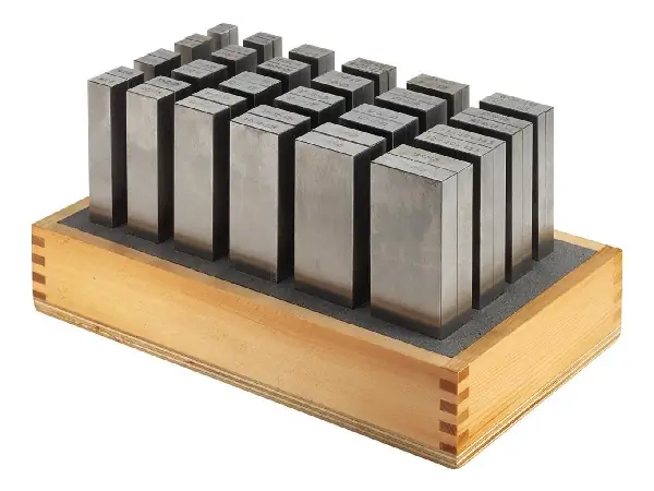 Jgo bases paralelas P L 100mm en soporte de madera AMF